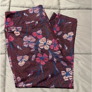 Pro Player multicolor capri leggings
